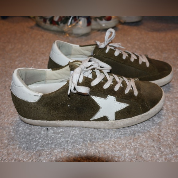Golden Goose Superstar Sneaker in Olive Green Suede & White Star - Picture 4 of 9
